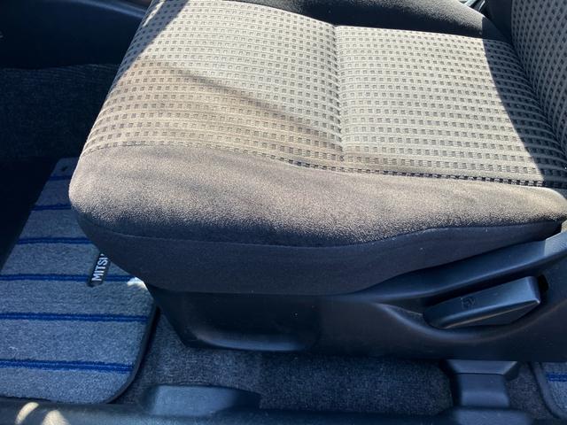 パジェロミニ アクティブフィールドエディション　ターボ　キーレスエントリー　４ＷＤ　ＥＴＣ　アルミホイール　ナビ　ＣＤ　ＤＶＤ　シートヒーター　運転席・助手席エアバック　ＡＢＳ　衝突安全ボディ　エアコン　パワーステアリング　パワーウインドウ（27枚目）