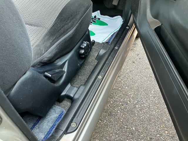 パジェロミニ アクティブフィールドエディション　ターボ　キーレスエントリー　４ＷＤ　ＥＴＣ　アルミホイール　ナビ　ＣＤ　ＤＶＤ　シートヒーター　運転席・助手席エアバック　ＡＢＳ　衝突安全ボディ　エアコン　パワーステアリング　パワーウインドウ（34枚目）