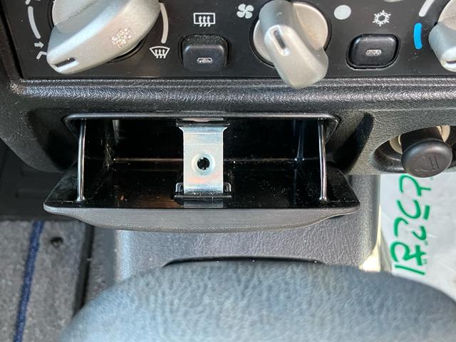 パジェロミニ アクティブフィールドエディション　ターボ　キーレスエントリー　４ＷＤ　ＥＴＣ　アルミホイール　ナビ　ＣＤ　ＤＶＤ　シートヒーター　運転席・助手席エアバック　ＡＢＳ　衝突安全ボディ　エアコン　パワーステアリング　パワーウインドウ（59枚目）