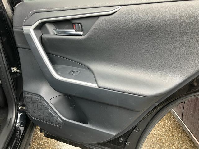 RAV4 ハイブリッドG スマートキー アイドリングストップ ETC アルミホイール バックカメラ ナビTV Bluetooth ドライブレコーダー オートクルーズコントロール 盗難防止システム 衝突安全ボディ(33枚目)