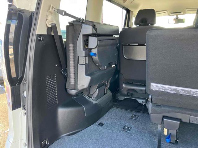 セレナ ｅ－パワー　ハイウェイスターＶ　ドライブレコーダー　ＥＴＣ　全周囲カメラ　ナビ　ＴＶ　クリアランスソナー　オートクルーズコントロール　衝突被害軽減システム　両側電動スライドドア　オートライト　ＬＥＤヘッドランプ　スマートキー（32枚目）