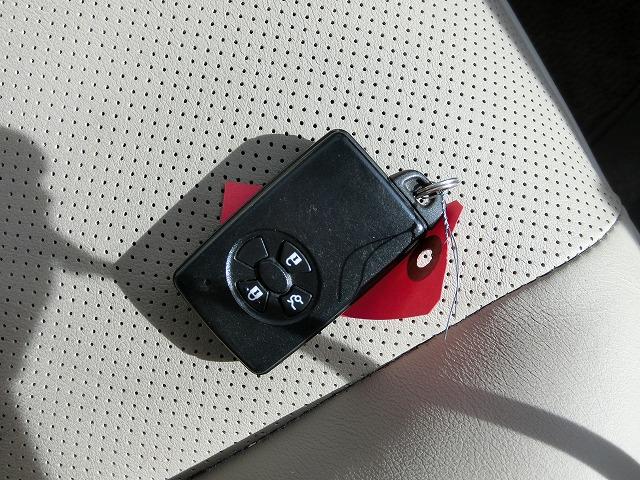 特別仕様車2.0Gスペリア本革シートHDDナビカメラHID(16枚目)