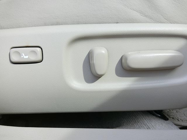 特別仕様車2.0Gスペリア本革シートHDDナビカメラHID(18枚目)