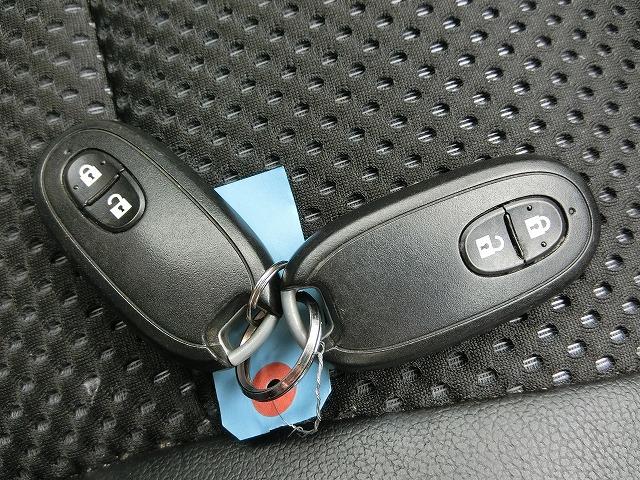 リミテッド 特別仕様車 プッシュスタート オートエアコン HIDヘッドランプ 専用イルミネーション バックカメラ付きCDチューナー ドアミラーウィンカー(15枚目)