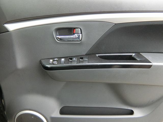 リミテッド 特別仕様車 プッシュスタート オートエアコン HIDヘッドランプ 専用イルミネーション バックカメラ付きCDチューナー ドアミラーウィンカー(19枚目)