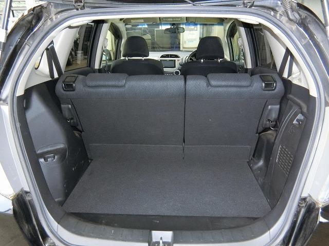 ハイブリッド・10thアニバーサリー 特別仕様車 地デジナビTV HIDヘッドランプ 走行33626KM スマートキー クルーズコントロール(18枚目)