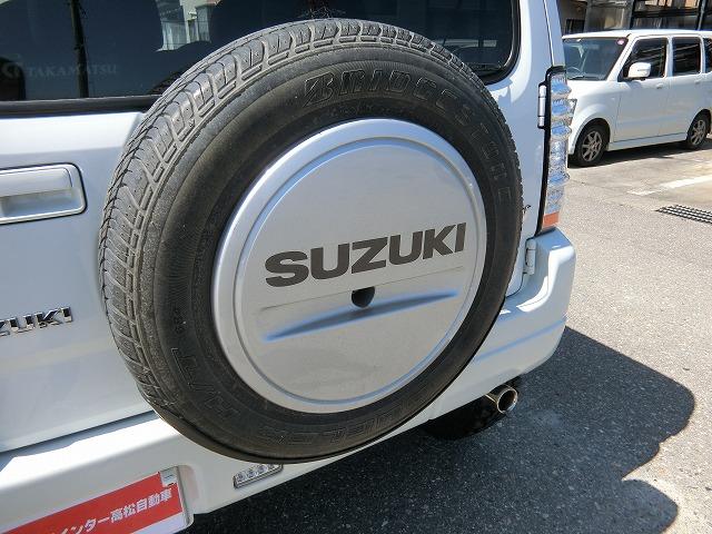 ジムニー クロスアドベンチャーＸＣ　リフトアップ　切替式４ＷＤ　ターボ　地デジフルセグナビＴＶ　バックカメラ　モンスタースポーツ１インチリフトアップ　５速ギア　左右シートヒーター　社外ＬＥＤテールランプ　ドアミラーウィンカー（5枚目）