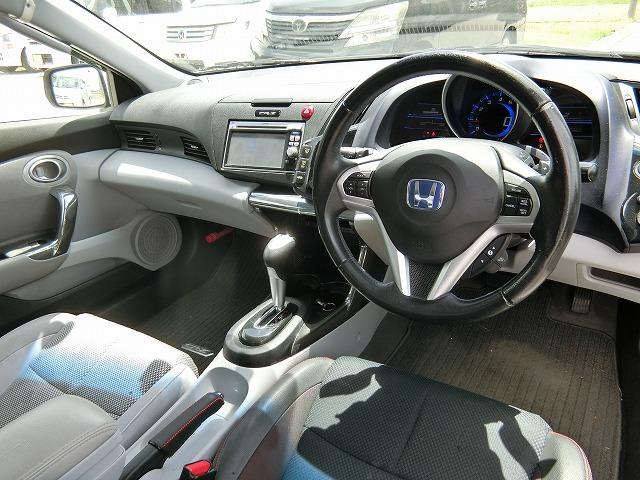 ＣＲ－Ｚ α　スマートキー　地デジナビＴＶ　クルーズＣ　ＨＩＤライト　地デジナビＴＶ　バックカメラ　スマートキー　ＨＩＤヘッドランプ　ハイブリッド　　クルーズコントロール　パドルシフト（8枚目）