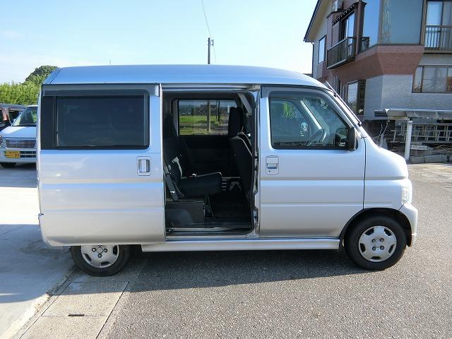 バモスホビオプロ ベースグレード　４ＷＤ　リアエンジン　両側スライドドア　４ＷＤ　両側スライドドア　ＣＤチューナー　オートマ　走行６９３７７ＫＭ　リアヒーター　エアコン　パワステ（6枚目）