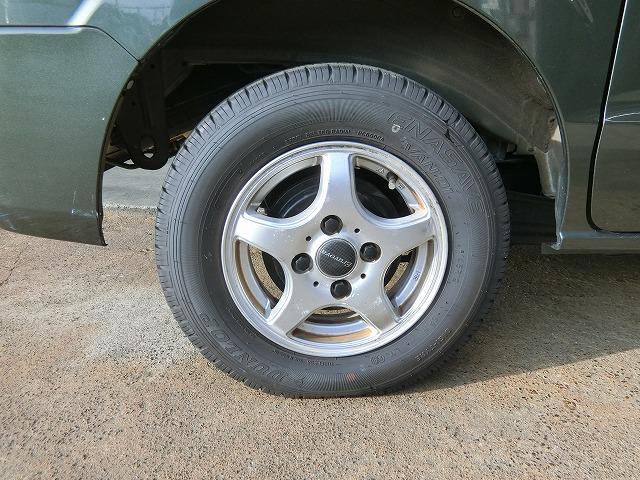 エブリイ ジョイン　ハイルーフ　切替式４ＷＤ　５速ギア　キーレスキー　専用シート　プライバシーガラス　アルミホイール　電動格納ドアミラー　両側スライドドア（8枚目）