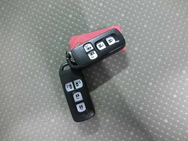 Ｎ－ＢＯＸ Ｇ・Ｌパッケージ　４ＷＤ　地デジナビＴＶ　両側電動ドア　４ＷＤ　両側電動スライドドア　アイドリングストップ　スマートキー　プッシュスタート　地デジフルセグＨＤＤナビＴＶ　オートエアコン（12枚目）