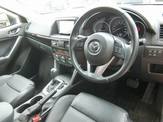 ＣＸ－５ ＸＤ　Ｌパッケージ４ＷＤディーゼル　ヒーター付本革シート　４ＷＤ　ディーゼル　ターボ　衝突防止　スマートキー　プッシュスタート　ＨＩＤライト　地デジフルセグナビＴＶ　バックカメラ　シートヒーター付本革シート　クルーズコントロール　ＥＴＣ　アイドリングストップ（8枚目）