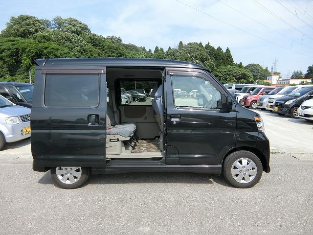 ディアスワゴン ＲＳ　４ＷＤ　ターボ　両側スライドドア　ＨＩＤヘッドランプ　キーレスキー　アルミ　ＣＤチューナー（6枚目）