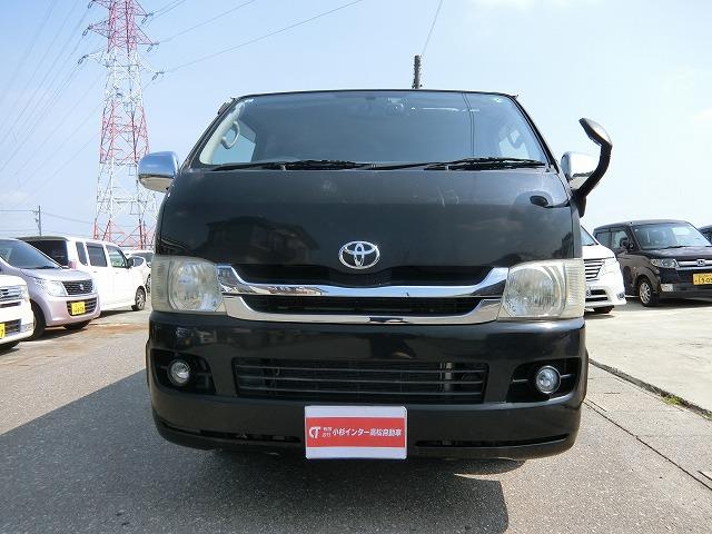 レジアスエースバン ロングスーパーＧＬ４ＷＤ　８型地デジナビＴＶ新品ベッドキット　４ＷＤ　ディーゼル　ターボ　両側スライドドア　８型地デジフルセグナビＴＶ　バックカメラ　キーレスキー　ＥＴＣ　新品ベッドキット　５人乗り　タイミングベルト交換済み　リアクーラー　リアヒーターつき（2枚目）