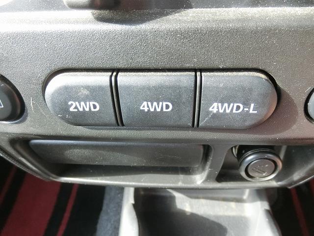 ジムニー ワイルドウインド　切替式４ＷＤターボ　ハイメンタイヤカバー　切替式４ＷＤ　ターボ　シートヒーター　キーレスキー　オートマ　　純正１６インチアルミ　背面タイヤカバー　ドアミラーウィンカー（12枚目）