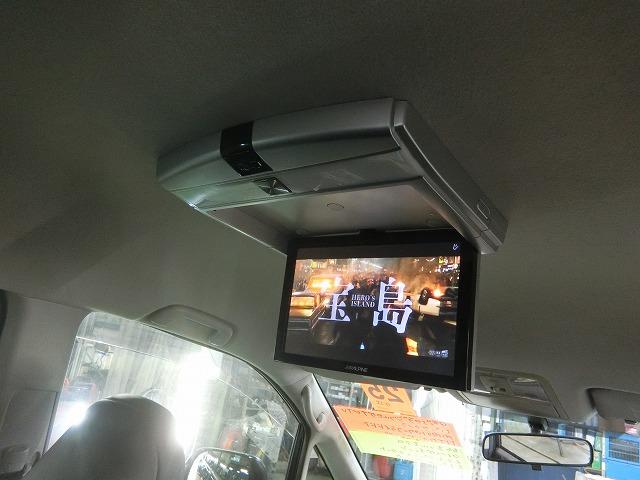 ヴォクシー ＺＳ　煌Ｚ　９型地デジフルセグナビＴＶカメラ　両側電動ＨＩＤ　９型地デジフルセグナビＴＶ　バックカメラ　両側電動ドア　　スマートキー　プッシュスタート　ＨＩＤヘッドランプ　純正フルエアロ　タイミングチェーン　８人乗り　純正１６インチアルミ　エンジンスターターつき（13枚目）