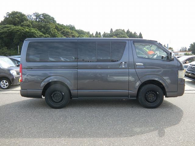 ハイエースバン ロングスーパーＧＬ４ＷＤディーゼルターボ地デジナビＴＶカメラ　４ＷＤ　ディーゼルターボ　　両側スライドドア　５人乗り　地デジフルセグナビＴＶ　バックカメラ　キーレスキー　ディーゼル　ターボ　タイミングベルト交換済み　リアヒーターつき（5枚目）