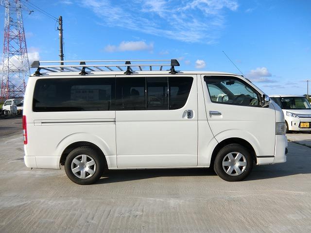 レジアスエースバン ロングスーパーＧＬ　４ＷＤ　ディーゼルターボ　タイベル交換済　４ＷＤ　５人乗り　両側スライドドア　ディーゼル　ターボ　ＥＴＣ付き　地デジフルセグナビＴＶ　ルーフラック　リアヒーター　１９００００ＫＭ時タイミングベルト交換済　オートエアコン（5枚目）