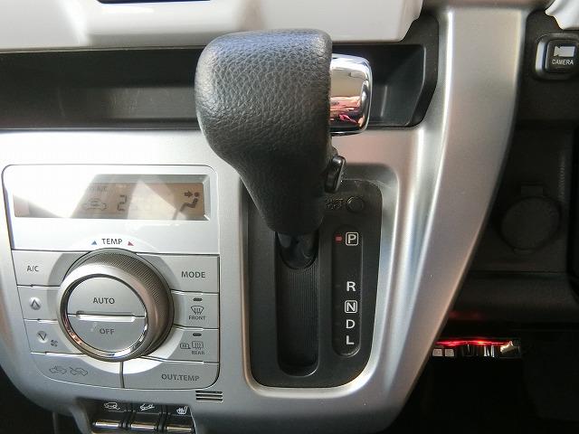 ハスラー Ｘ　４ＷＤ　地デジナビＴＶ　カメラ　レーダーブレーキ　ＨＩＤ　４ＷＤ　レーダーブレーキサポート　地デジナビＴＶ　バックカメラ　シートヒーター　ＨＩＤヘッドランプ　スマートキー　プッシュスタート　ツートーンカラー　アイドリングストップ　純正アルミ（19枚目）