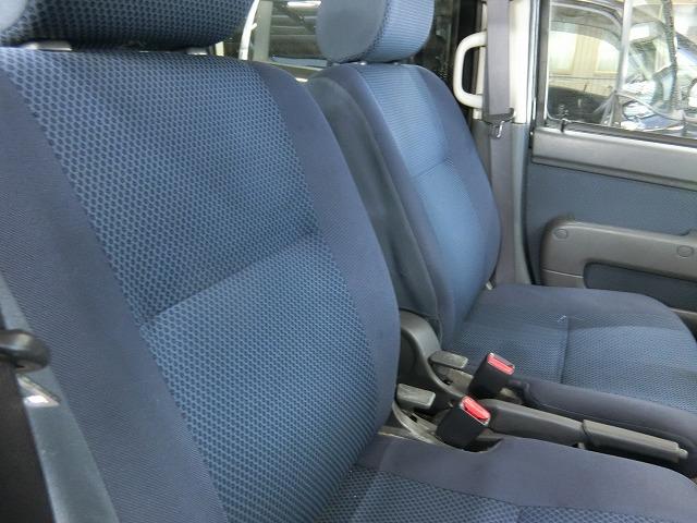 ハイゼットカーゴ クルーズ　４ＷＤ　両側スライドドア　キーレスキー　アルミ　タイミングチェーン　ＡＢＳ　Ｗエアバッグ（10枚目）