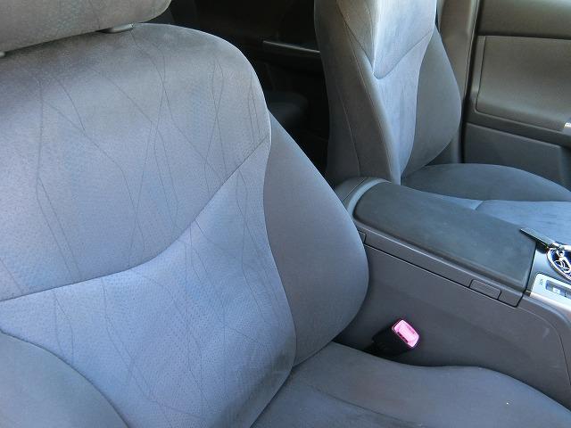 プリウスアルファ Ｇ　地デジフルセグナビＴＶカメラ　エンジンスターター　ｌＥＤ　地デジフルセグナビＴＶ　バックカメラ　純正エンジンスターター　クルーズコントロール　純正１６アルミ　　スマートキー　プッシュスタート　ビルトインＥＴＣ　ＬＥＤライト　サイドスポイラー　リアスポイラー（9枚目）