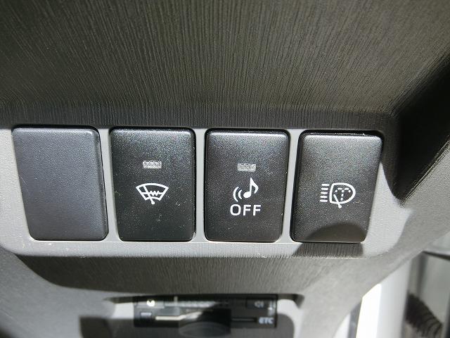 プリウスアルファ Ｇ　地デジフルセグナビＴＶカメラ　エンジンスターター　ｌＥＤ　地デジフルセグナビＴＶ　バックカメラ　純正エンジンスターター　クルーズコントロール　純正１６アルミ　　スマートキー　プッシュスタート　ビルトインＥＴＣ　ＬＥＤライト　サイドスポイラー　リアスポイラー（15枚目）