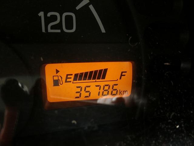 キャリイトラック ＫＸ　切替式４ＷＤ　オートマ　エアコン　パワステ　パワーウインドウ　エアバッグ　キーレスキー　ＣＤチューナー　三方開（13枚目）