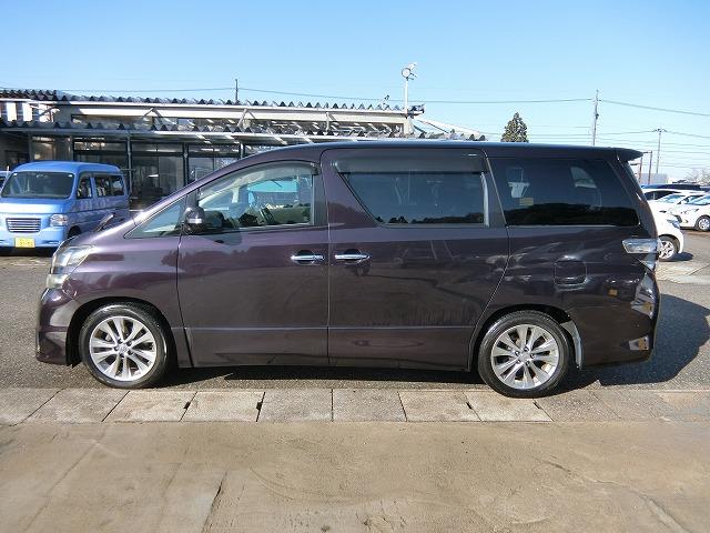 ヴェルファイア ２．４ＺプラチナセレクションＩＩタイプゴルドＩＩ８型ナビ　８型地デジフルセグＨＤＤナビＴＶ　バックカメラ　運転席電動メモリーシート　両側電動スライドドア　パワーバックドア　スマートキー　プッシュスタート　パワーシート　ビルトインＥＴＣ　ＨＩＤヘッドランプ（3枚目）