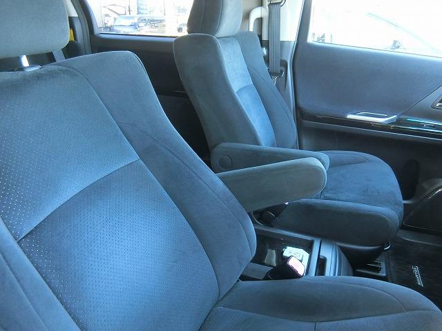 ヴェルファイア ２．４ＺプラチナセレクションＩＩタイプゴルドＩＩ８型ナビ　８型地デジフルセグＨＤＤナビＴＶ　バックカメラ　運転席電動メモリーシート　両側電動スライドドア　パワーバックドア　スマートキー　プッシュスタート　パワーシート　ビルトインＥＴＣ　ＨＩＤヘッドランプ（10枚目）