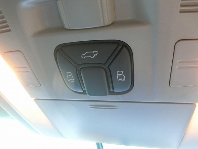 ヴェルファイア ２．４ＺプラチナセレクションＩＩタイプゴルドＩＩ８型ナビ　８型地デジフルセグＨＤＤナビＴＶ　バックカメラ　運転席電動メモリーシート　両側電動スライドドア　パワーバックドア　スマートキー　プッシュスタート　パワーシート　ビルトインＥＴＣ　ＨＩＤヘッドランプ（16枚目）