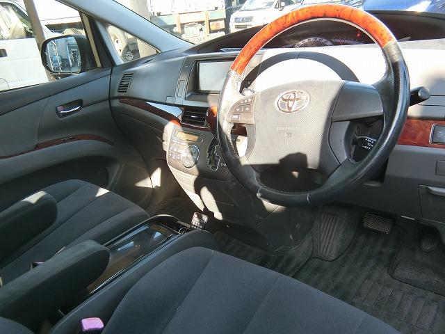 スタイリッシュなコックピット