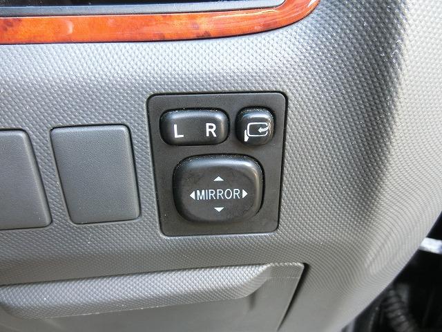 電動格納ドアミラー付き