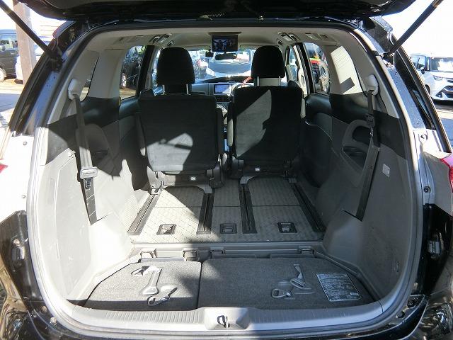 ３列目シート格納で大空間