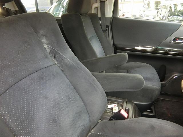 ヴェルファイア ２．４Ｚ　プラチナセレクションＩＩ　タイプゴールド　両側電動オートスライドドア　スマートキー　プッシュスタート　７人乗り　地デジフルセグナビＴＶ　バックカメラ　ビルトインＥＴＣ　ＨＩＤヘッドランプ（10枚目）