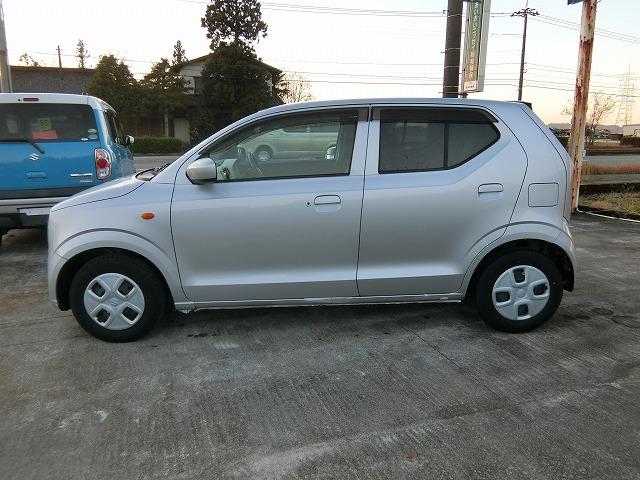 アルト S アイドリングストップ エネチャージ キーレスキー シートヒーター CDチューナー 走行5154KM 横滑り防止(3枚目)