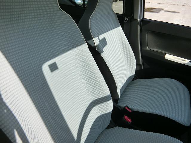 アルト S アイドリングストップ エネチャージ キーレスキー シートヒーター CDチューナー 走行5154KM 横滑り防止(6枚目)
