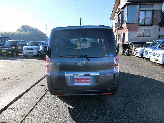 ステップワゴン Ｇ　地デジＨＤＤナビスマートスタイル両側電動　ＨＩＤライト　８人乗り　地デジフルセグＨＤＤナビＴＶ　バックカメラ　両側電動スライドドア　ＨＩＤヘッドランプ　スマートキー　純正後席モニター　ビルトインＥＴＣ（6枚目）