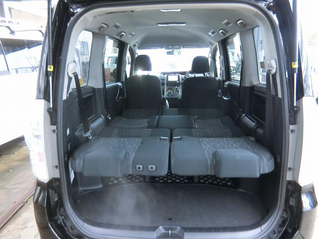 ヴォクシー ZS 煌II 地デジナビTVカメラ 両側電動ドアHID 地デジフルセグHDDナビTV バックカメラ 両側電動スライドドア HIDヘッドランプ スマートキー プッシュスタート パドルシフト コーナーセンサー ビルトインETC 純正16インチアルミ 8人乗り(28枚目)