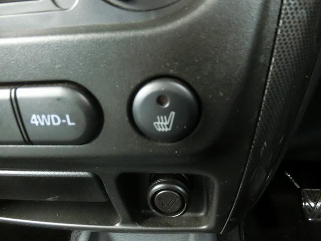 ジムニー クロスアドベンチャーXC 切替式4WD 5速マニュアル車 シートヒーター キーレスキー 純正16インチアルミホイール 専用シート 背面タイヤカバー ドアミラーウインカー(12枚目)