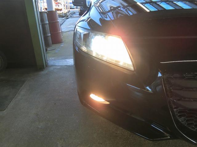 ＣＲ－Ｚ α　地デジＨＤＤナビＴＶ　バックカメラ　スマートキー　ＨＩＤヘッドランプ　クルーズコントロール　ビルトインＥＴＣ　純正１７インチアルミホイール　パドルシフト（5枚目）