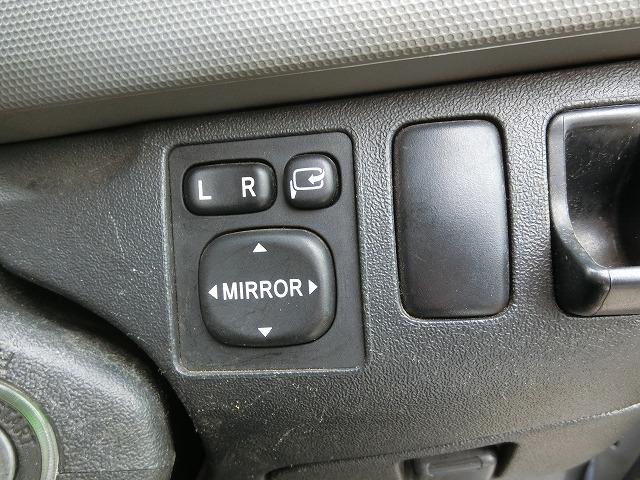 レジアスエースバン ロングＤＸ　ＧＬパッケージ　４ＷＤ　両側スライドドア　６人乗り　ディーゼル　ターボ　地デジナビＴＶ　キーレスキー　ＥＴＣ　タイミングベルト交換済み（14枚目）