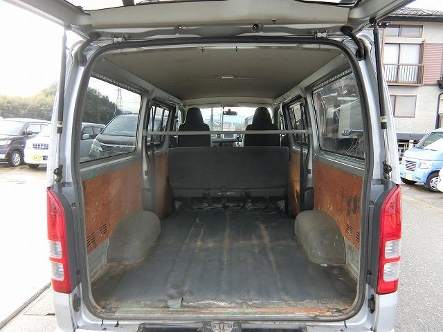 レジアスエースバン ロングＤＸ　ＧＬパッケージ　４ＷＤ　両側スライドドア　６人乗り　ディーゼル　ターボ　地デジナビＴＶ　キーレスキー　ＥＴＣ　タイミングベルト交換済み（21枚目）