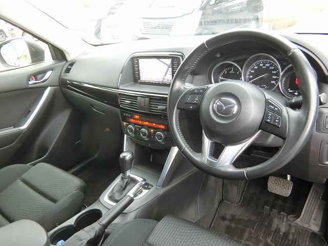 ＣＸ－５ ＸＤ　４ＷＤ　ＨＩＤヘッドランプ　リア・ビークル・モニタリングシステム　地デジフルセグナビＴＶ　バックカメラ　サイドカメラ　プッシュスタート　ディーゼルターボ　アイドリングストップ　衝突軽減装置　ＥＴＣ（8枚目）
