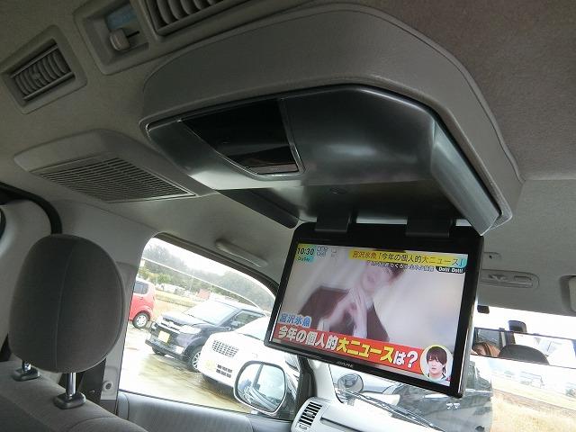 ハイエースバン ロングスーパーＧＬ　４ＷＤ　ディーゼル　５人乗り　ＨＩＤヘッドランプ　地デジフルセグナビＴＶ　バックカメラ　後席モニター　ベッドキット　キーレスキー　タイミングベルト交換済み（14枚目）