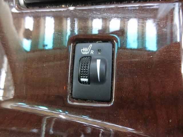 マークＸ プレミアム　地デジフルセグナビＴＶ　スマートキー　プッシュスタート　ＨＩＤヘッドランプ　パワーシート　シートヒーター付ハーフレザーシート　クルーズコントロール　電動コーナーポール　ビルトインＥＴＣ（17枚目）