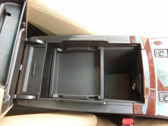 マークＸ プレミアム　地デジフルセグナビＴＶ　スマートキー　プッシュスタート　ＨＩＤヘッドランプ　パワーシート　シートヒーター付ハーフレザーシート　クルーズコントロール　電動コーナーポール　ビルトインＥＴＣ（27枚目）