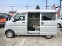 エブリイ ＰＣ　セーフティサポート装着車　切替式４ＷＤ　ハイルーフ　５速ギア　走行５１３９０ＫＭ　ＣＤチューナー　キーレスキー（4枚目）