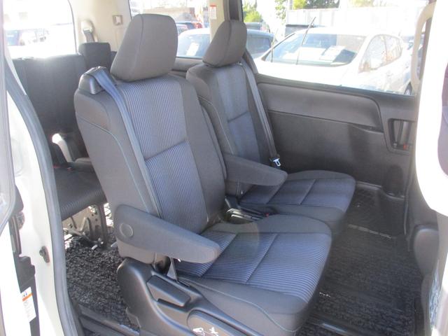 ヴォクシー ZS 煌 9インチナビ・TV バックカメラ Wパワースライドドア ETC 7人乗り(9枚目)