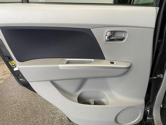 ワゴンR FX-Sリミテッド HIDヘッドライト オートライト フォグライト スマートキー CD再生 AM/FMラジオ(25枚目)