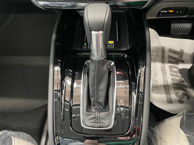 ヴェゼル ｅ：ＨＥＶ　Ｚ・ＰＬａＹパッケージ　登録済未使用車　９型ホンダコネクトナビ　フルセグＢｌｕｅｔｏｏｔｈ　Ｂカメラ　ワイヤレス充電　ＥＴＣ２．０　アダプティブクルコン　ハンドル＆シートヒーター　電動リアゲート　ＬＥＤ　コーナーセンサー（16枚目）